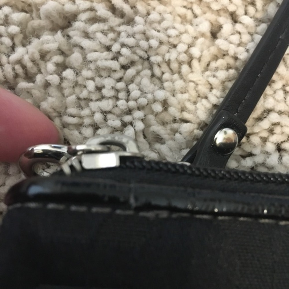 Coach Black OP Art signature wristlet - Picture 11 of 13